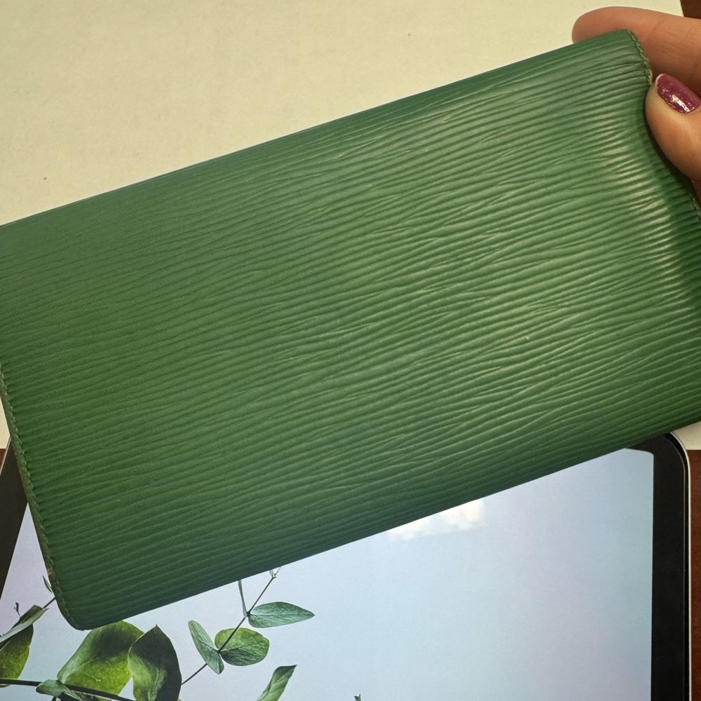Louis Vuitton Long Green Epi Leather Wallet 💚 - Picture 9 of 11